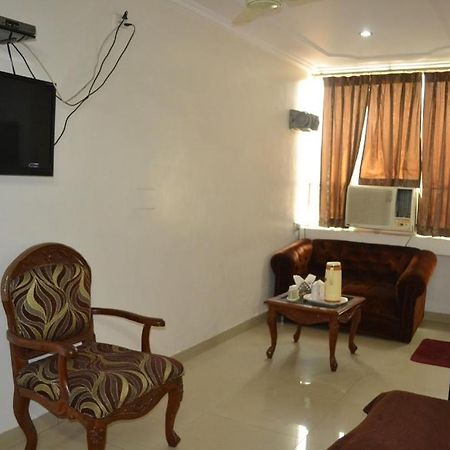 Hotel Jigyasa By Mayda Hospitality Pvt. Ltd. آغْرا المظهر الخارجي الصورة