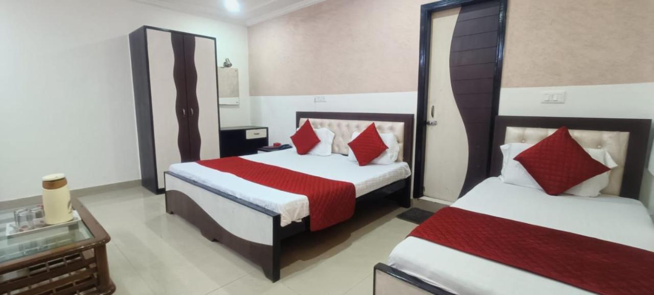 Hotel Jigyasa By Mayda Hospitality Pvt. Ltd. آغْرا المظهر الخارجي الصورة