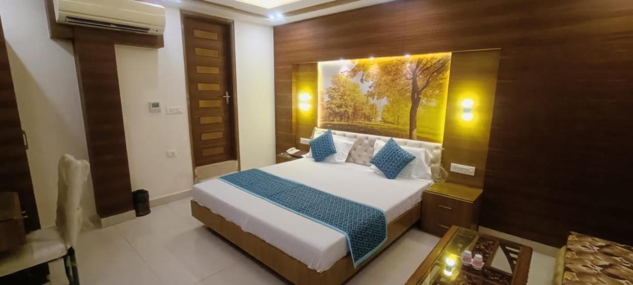 Hotel Jigyasa By Mayda Hospitality Pvt. Ltd. آغْرا المظهر الخارجي الصورة