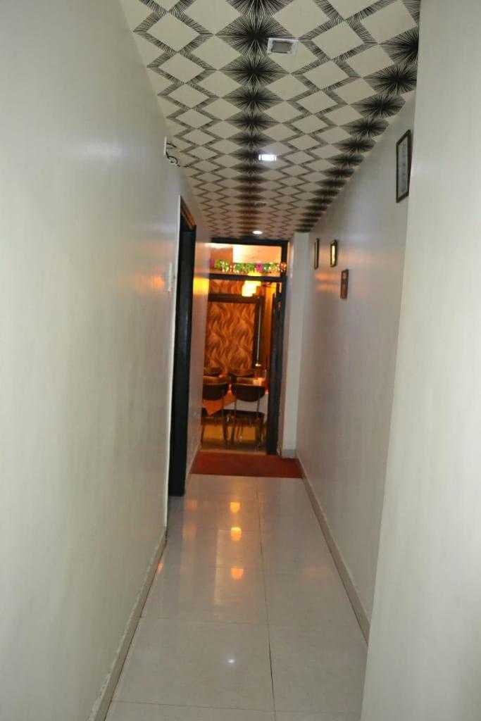 Hotel Jigyasa By Mayda Hospitality Pvt. Ltd. آغْرا المظهر الخارجي الصورة